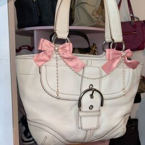 🩷SOLD🩷Coach Ivory Soho Tote